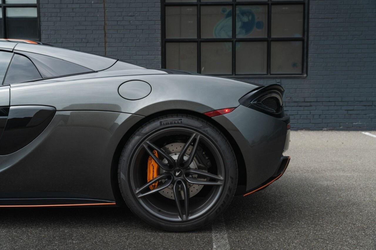 2020 McLaren 570S SPIDER Photo