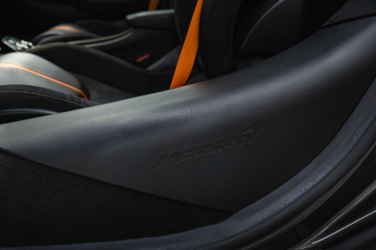 2020 McLaren 570S SPIDER Photo
