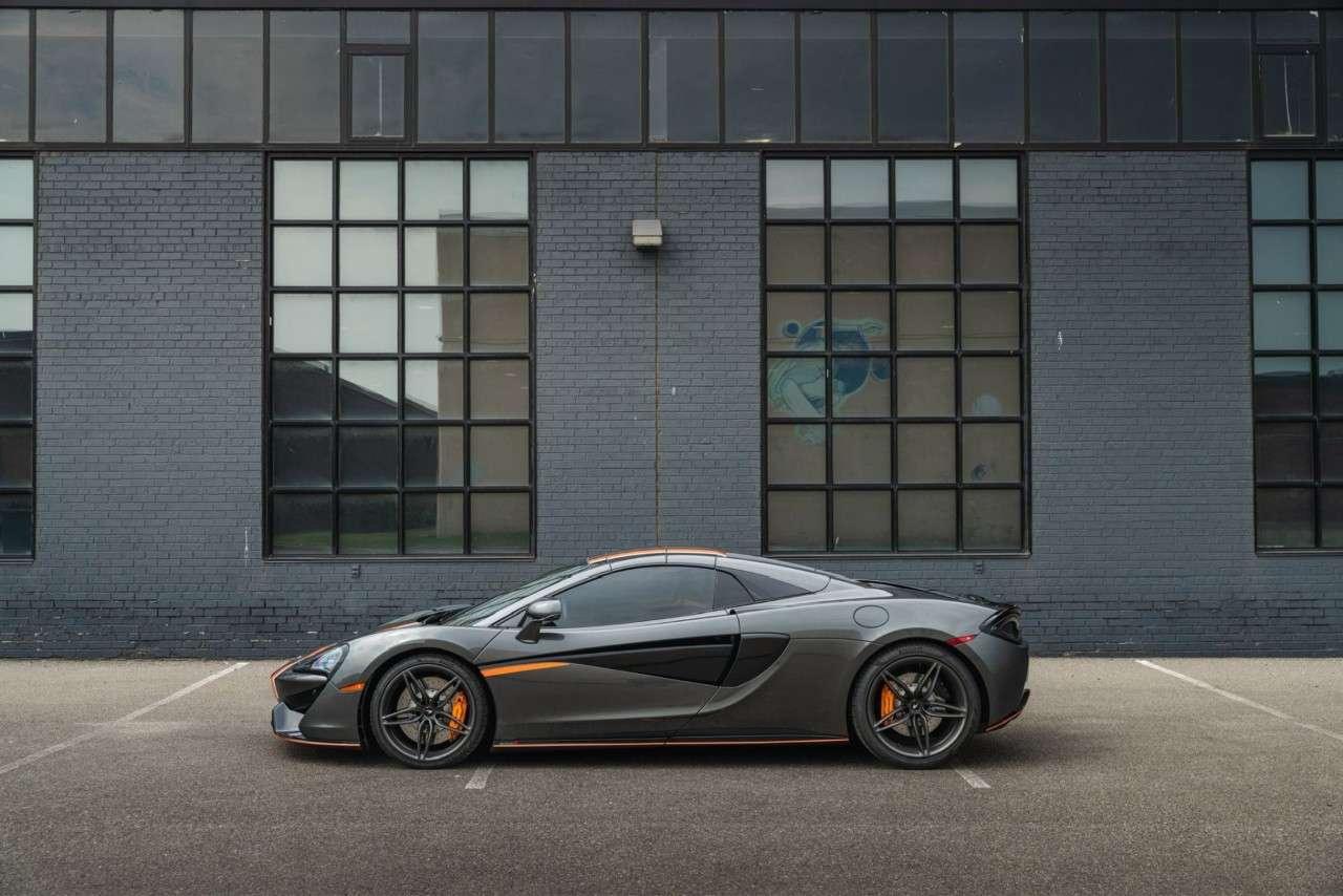 2020 McLaren 570S SPIDER Photo2