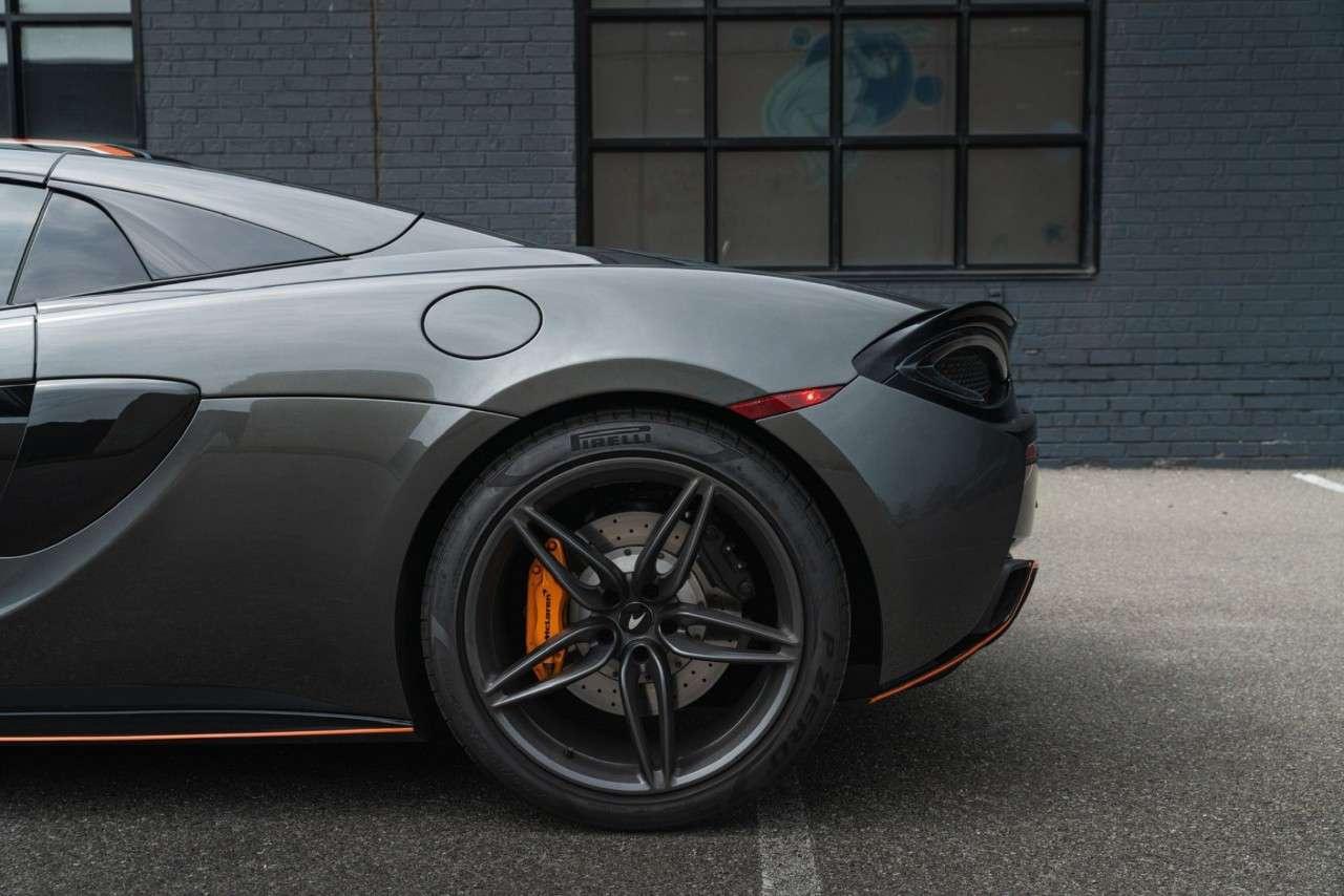 2020 McLaren 570S SPIDER Photo