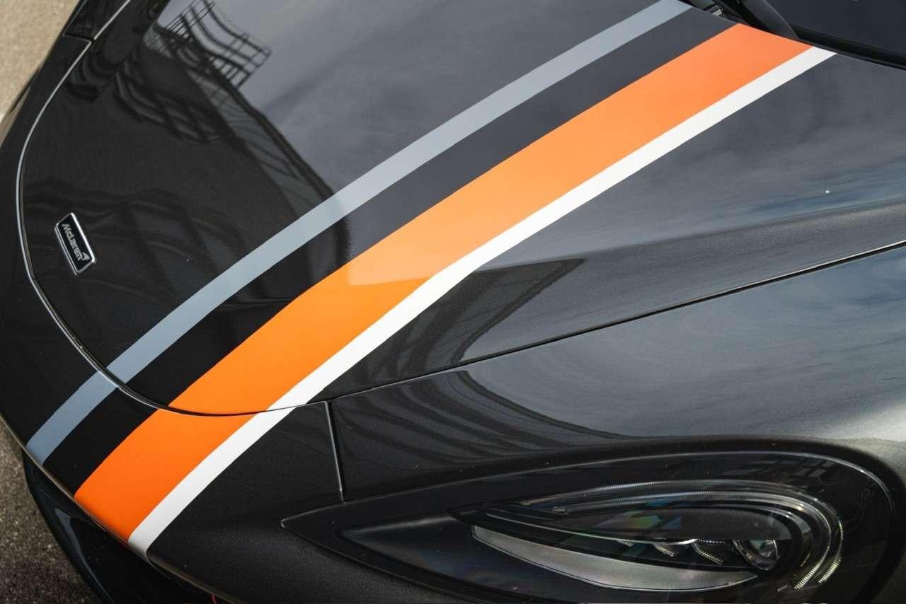 2020 McLaren 570S SPIDER Photo