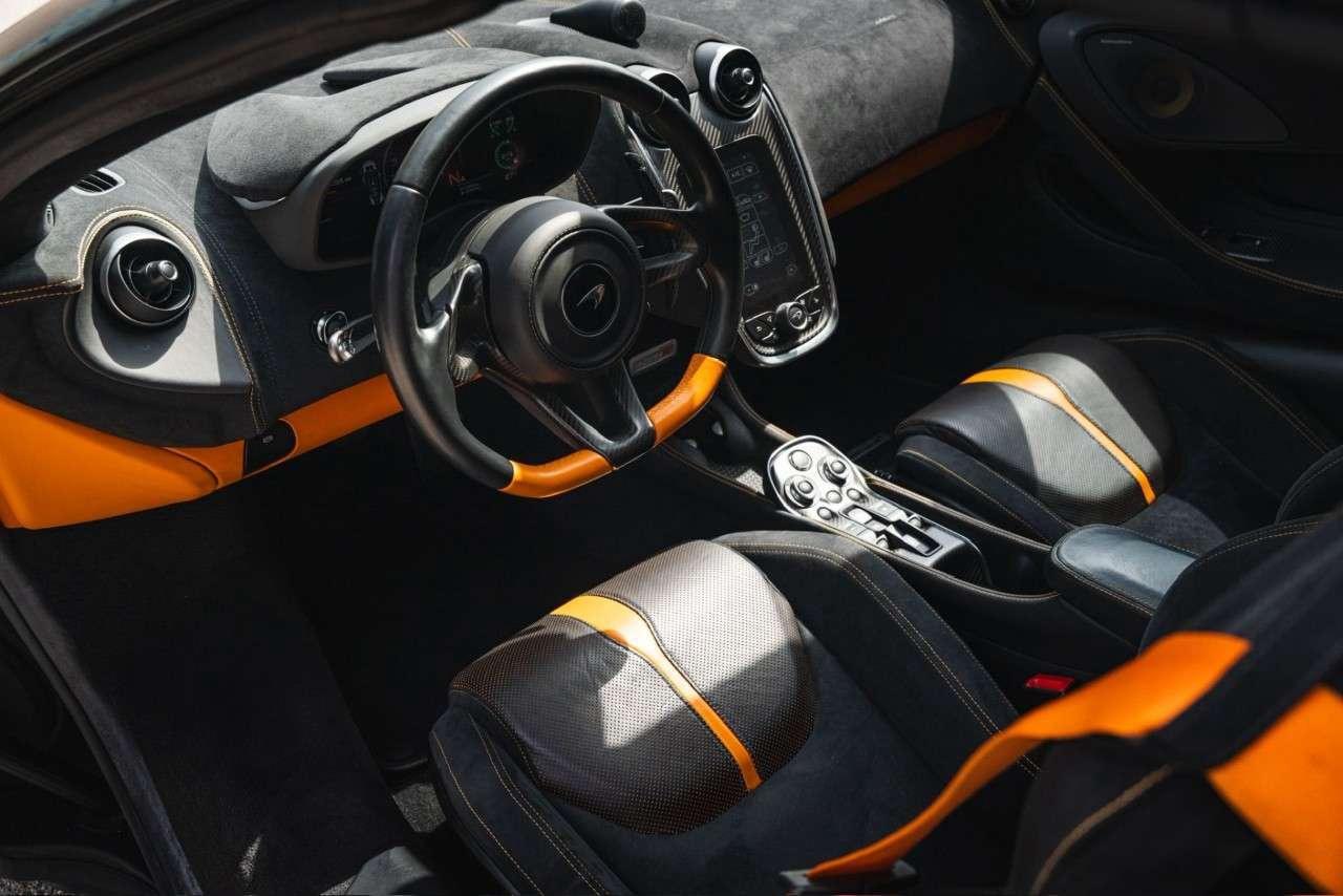 2020 McLaren 570S SPIDER Photo