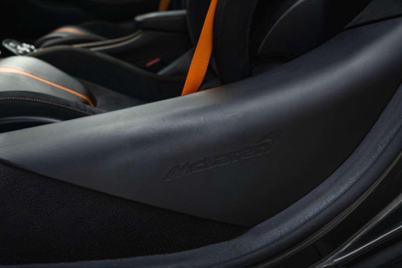 2020 McLaren 570S SPIDER Photo