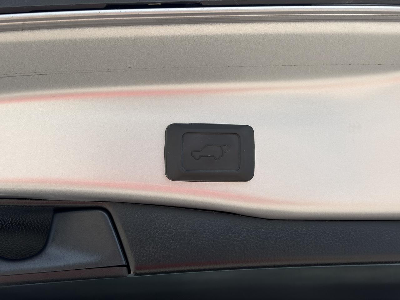 2024 Toyota RAV4 XLE Premium AWD   Sunroof   Leather   Heated Seats Photo