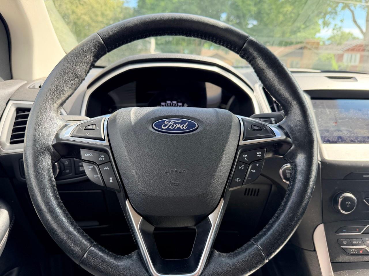 2020 Ford Edge  Photo