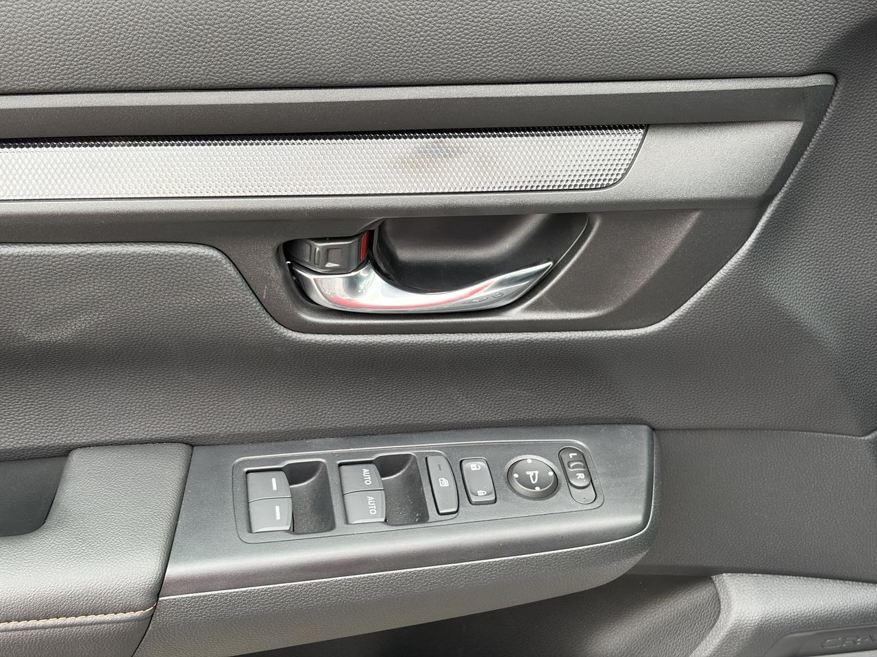 2026 Honda CR-V Hybrid Sport AWD   Sunroof  Heated Seats & Steering Wheel Photo