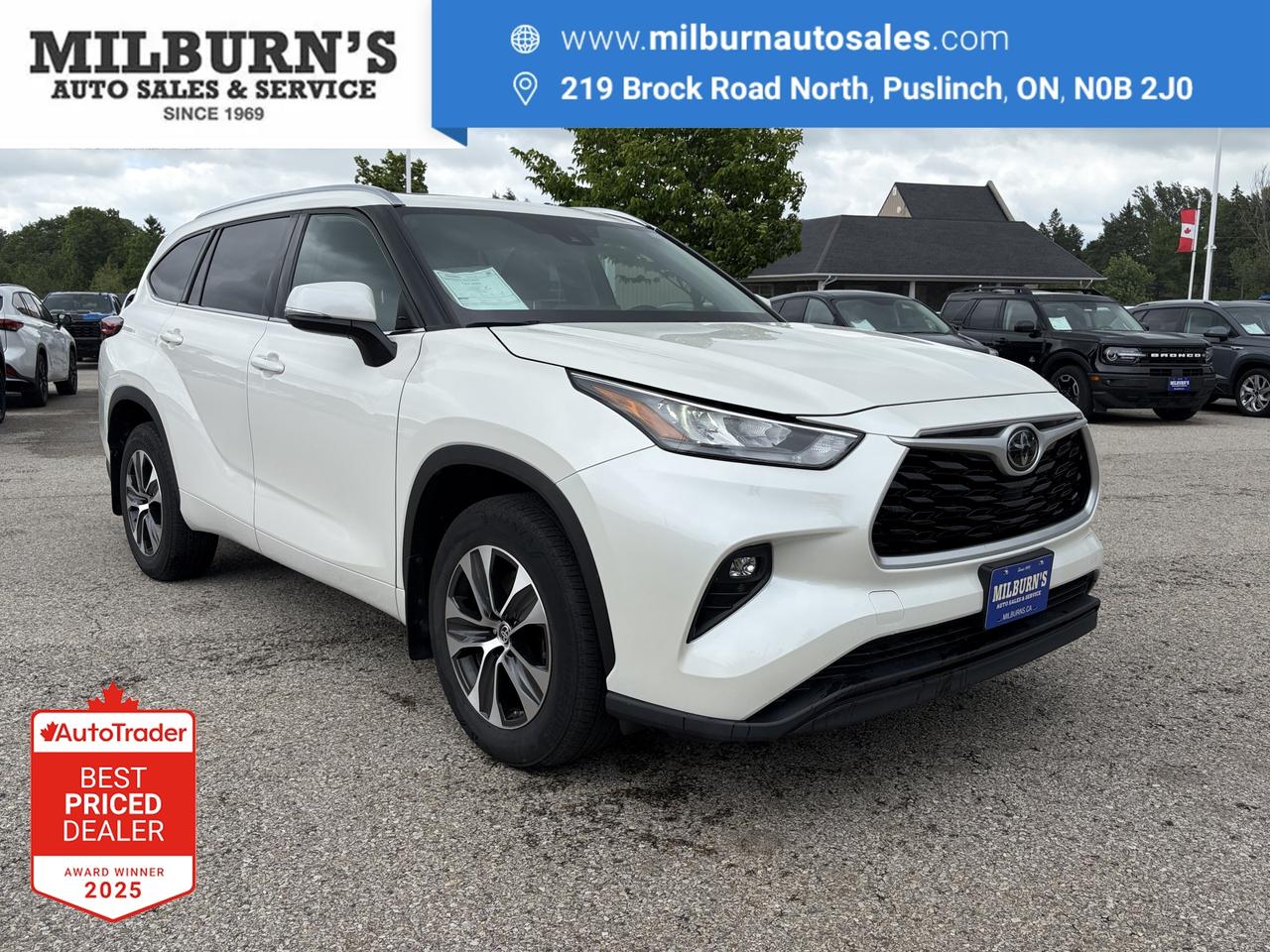 2020 Toyota Highlander XLE AWD   Sunroof   Leather   Heated Seats Photo