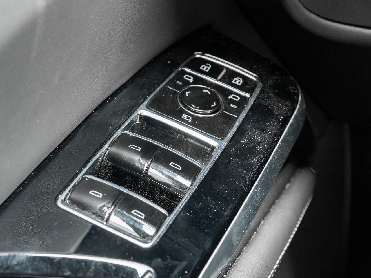 2025 Cadillac Escalade NO LUXURY TAX!  Sport Platinum   6.2L V8 Photo