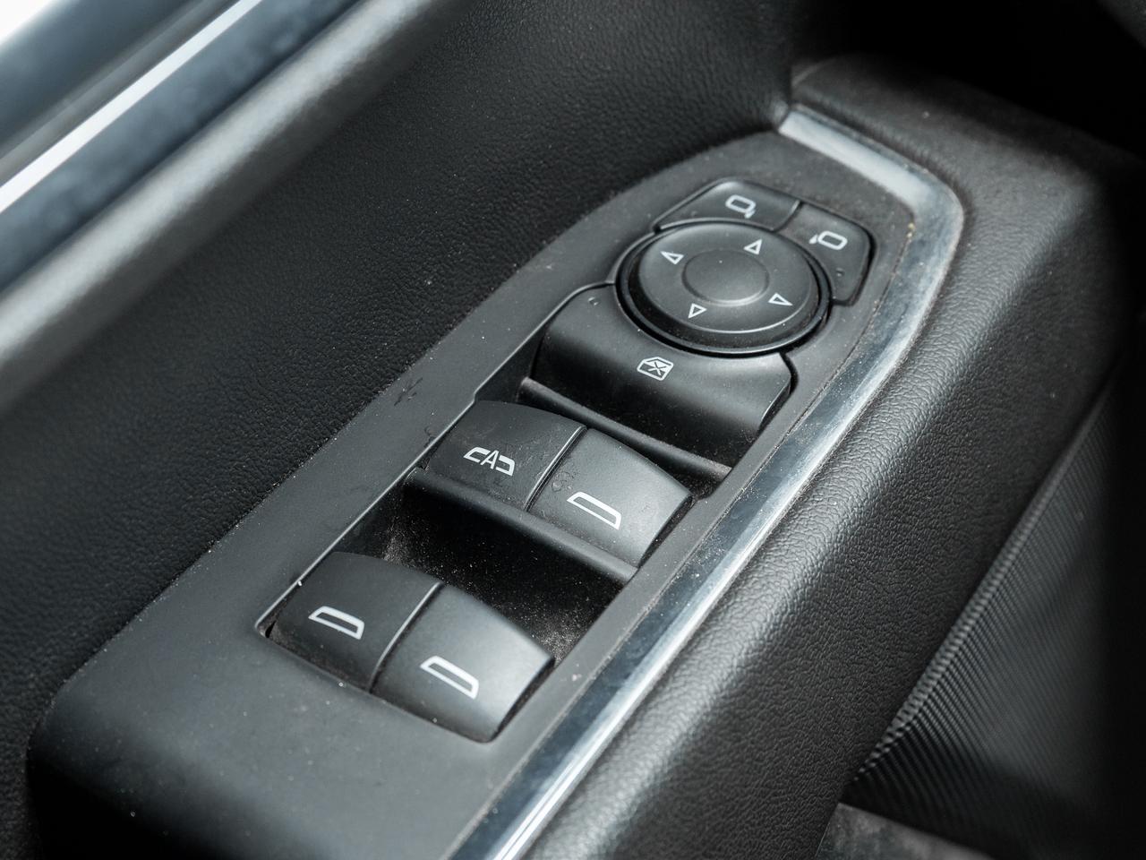 2022 Chevrolet Silverado 1500 LT Crew Cab 4WD   Z71 Off-Road Package Photo