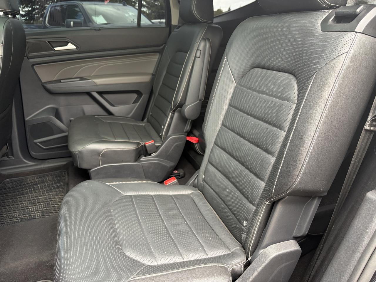 2021 Volkswagen Atlas Highline 3.6 AWD Nav Pano Roof Heated/Cooled Seats Photo