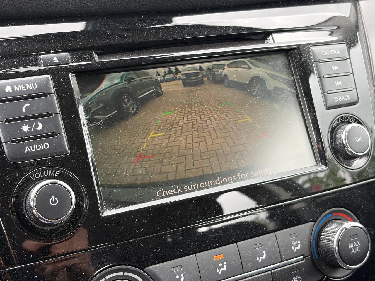 2021 Nissan Qashqai S FWD   Heated Seats   Blind-spot   Lane Departure Photo