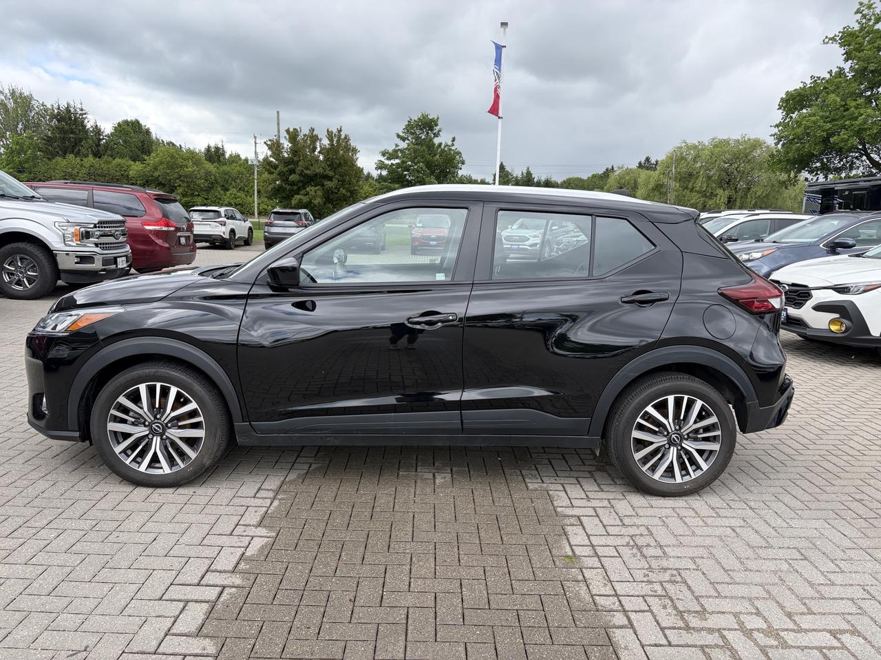 2024 Nissan Kicks SV   Heated Seats & Steering Wheel   Remote Start Photo3