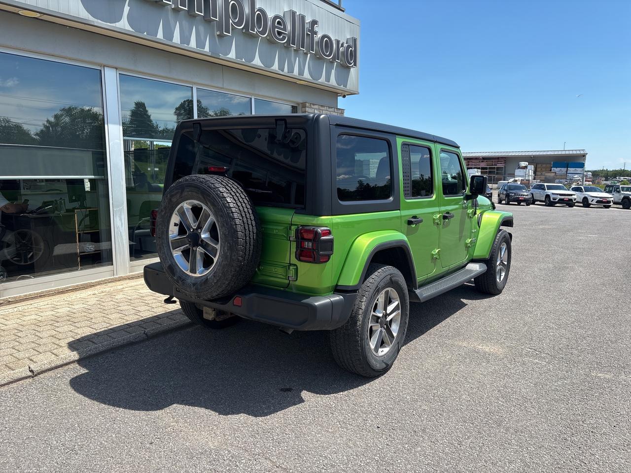 2019 Jeep WRANGLER UNLIMITED Sahara Photo