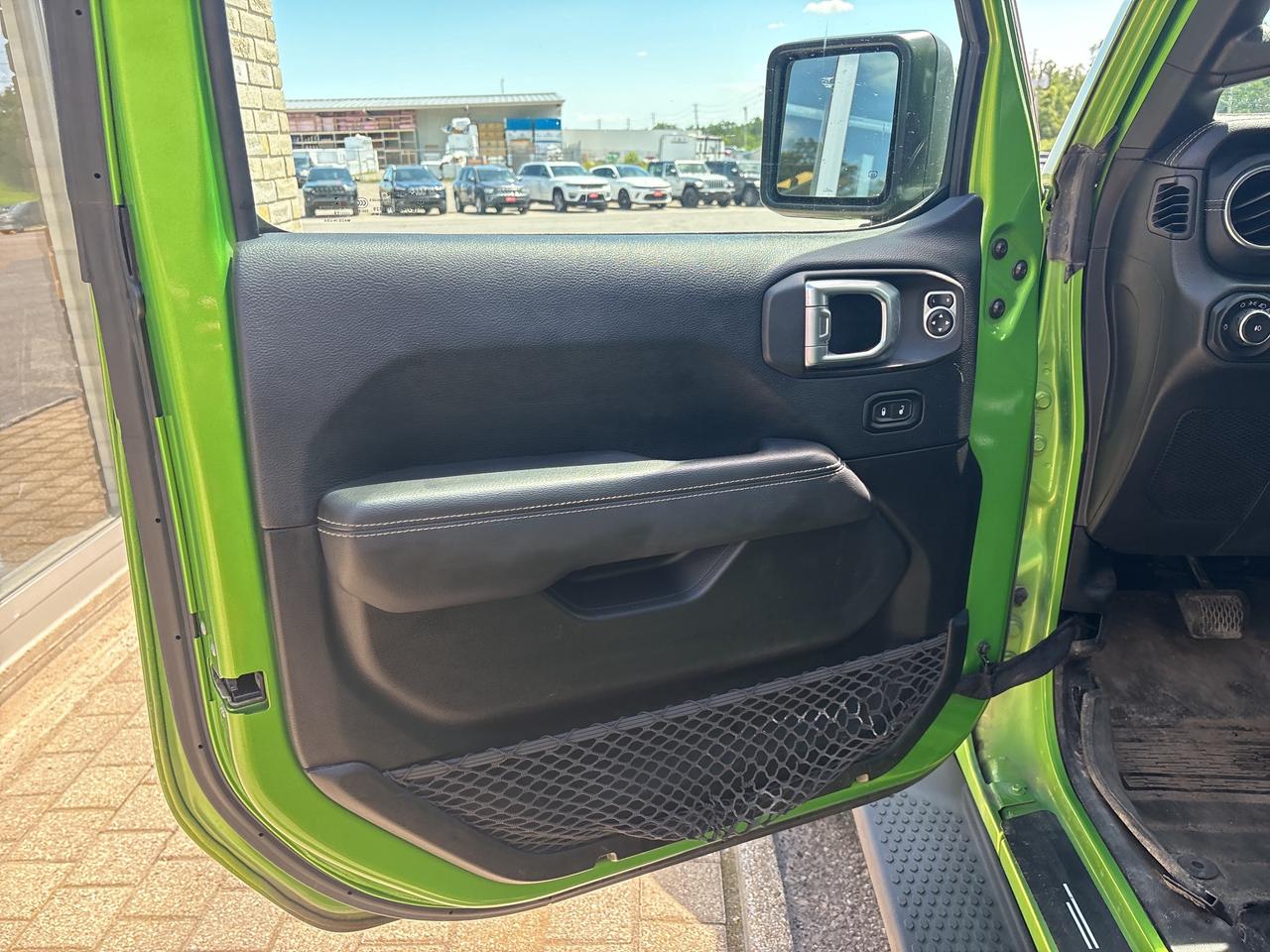 2019 Jeep WRANGLER UNLIMITED Sahara Photo