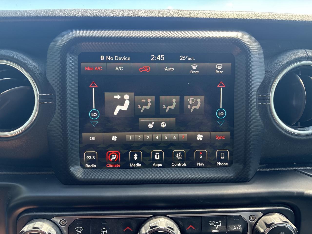 2019 Jeep WRANGLER UNLIMITED Sahara Photo