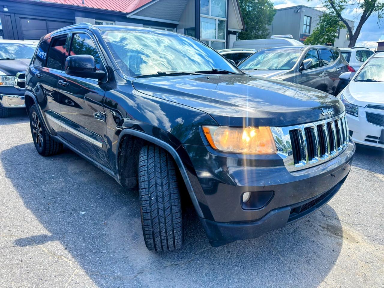 2011 Jeep Grand Cherokee Laredo Photo