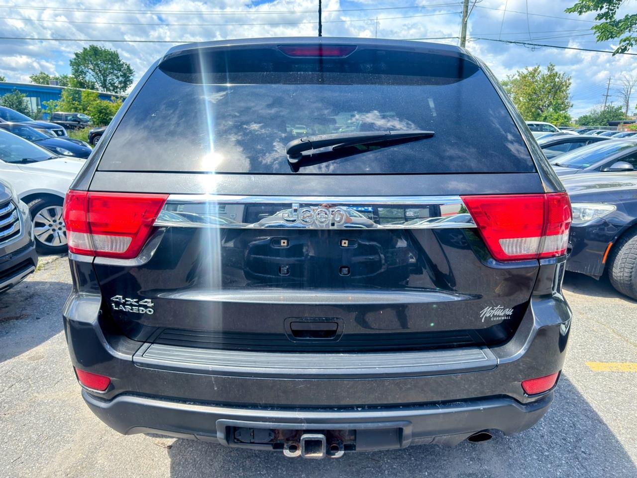 2011 Jeep Grand Cherokee Laredo Photo