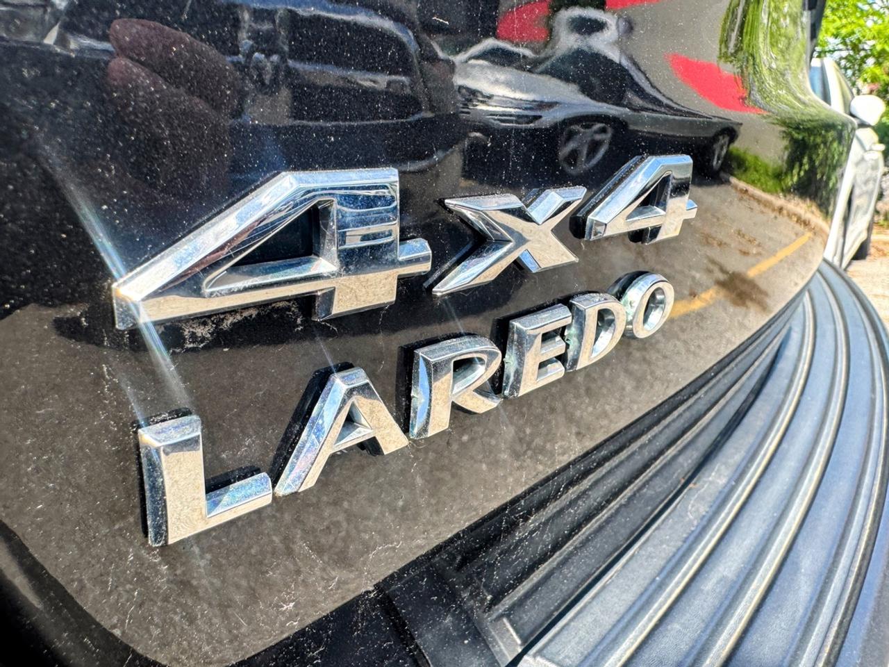 2011 Jeep Grand Cherokee Laredo Photo