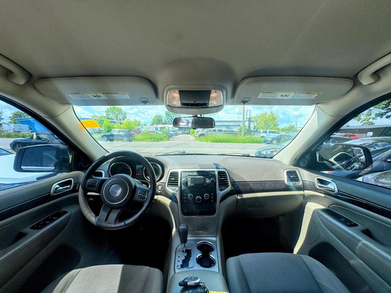2011 Jeep Grand Cherokee Laredo Photo