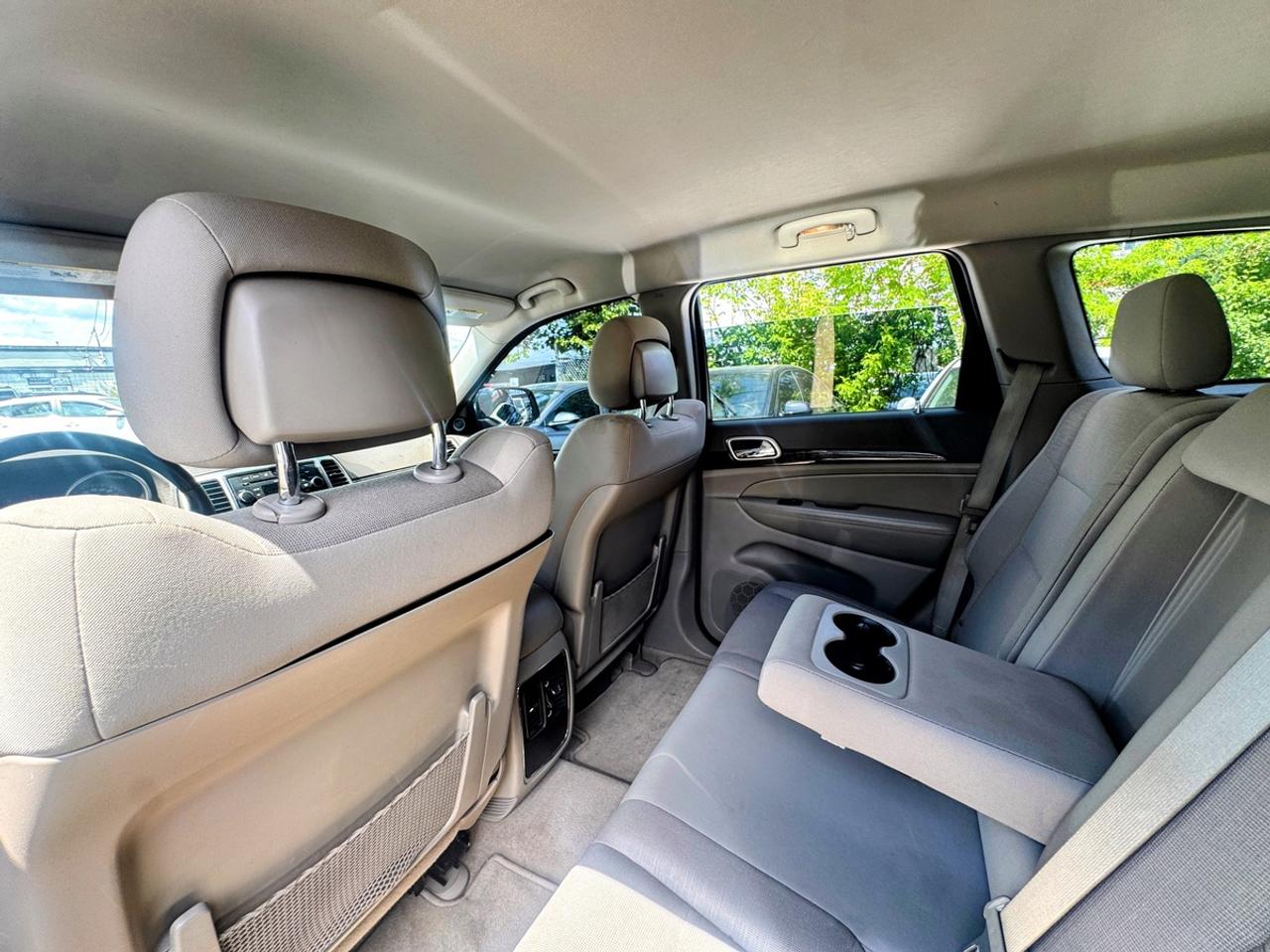 2011 Jeep Grand Cherokee Laredo Photo