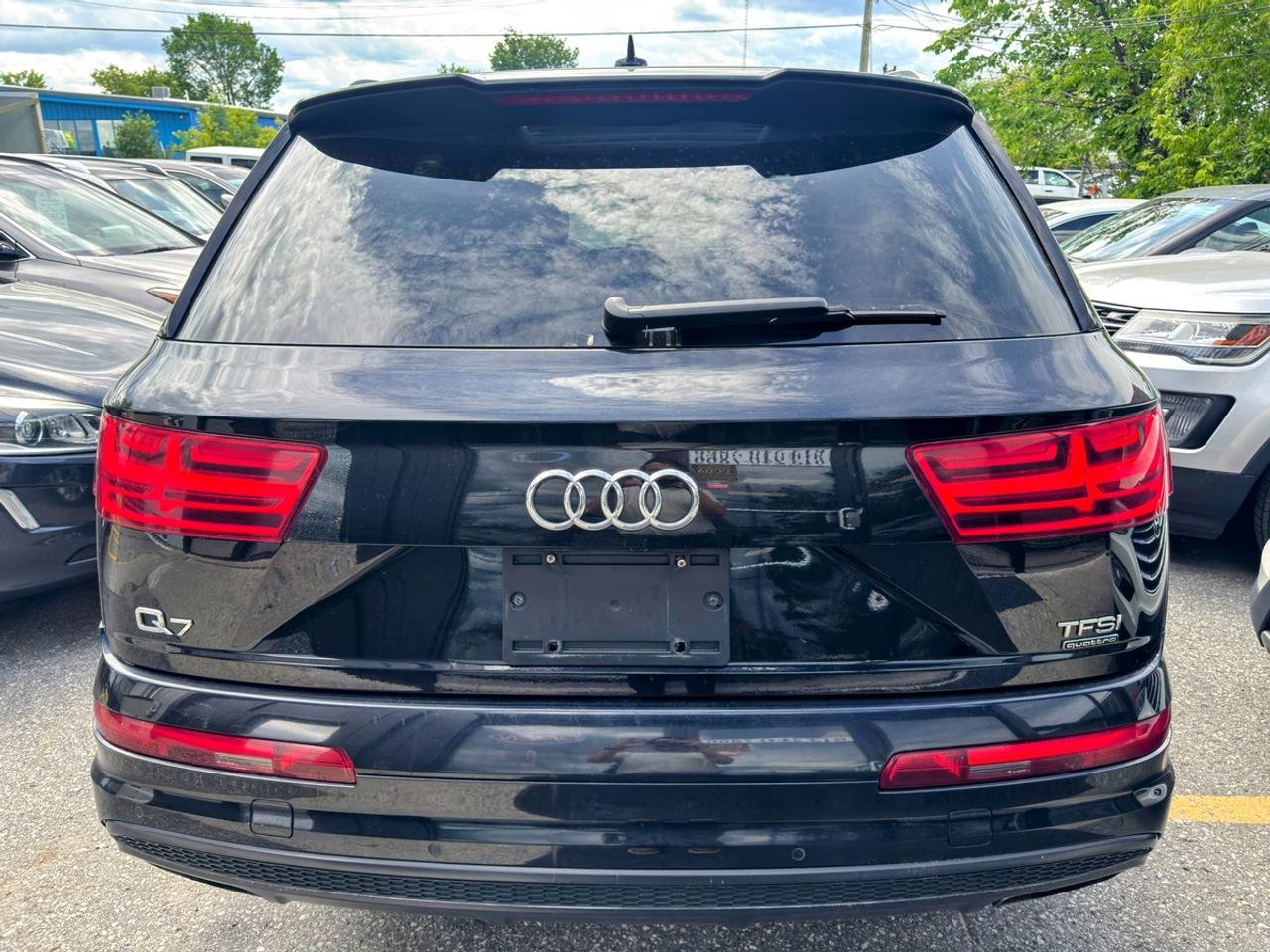 2017 Audi Q7 Progressiv S-Line Photo