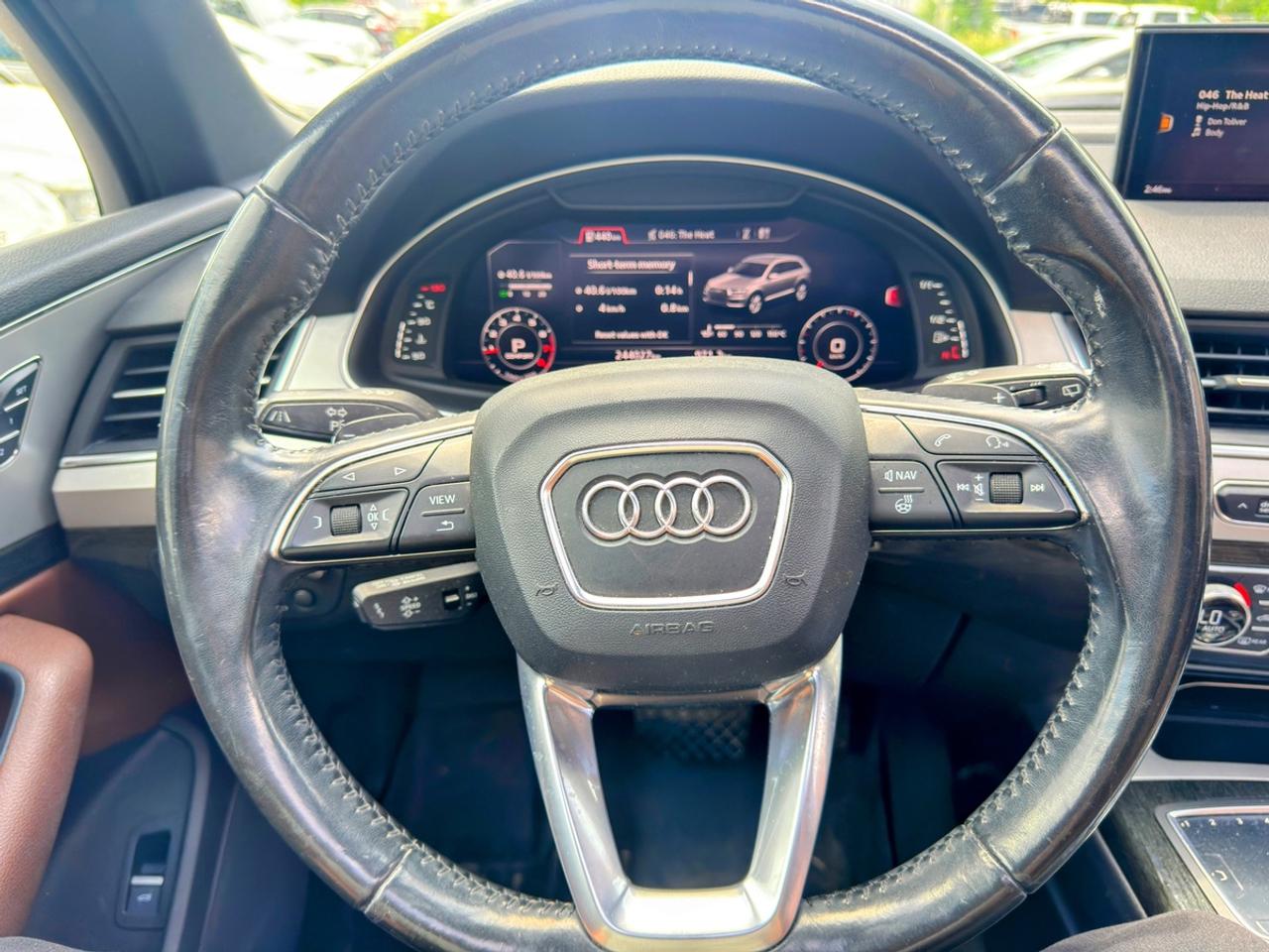 2017 Audi Q7 Progressiv S-Line Photo