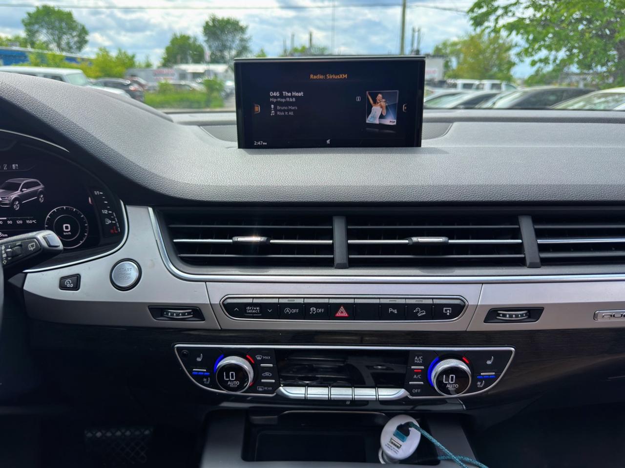 2017 Audi Q7 Progressiv S-Line Photo