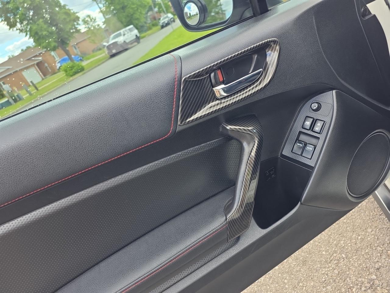 2014 Subaru BRZ Sport-tech * NO ACCIDENTS / NAVI / CARPLAY / MANUA Photo