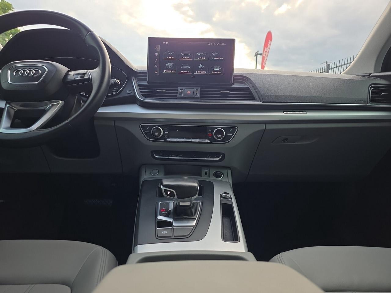 2022 Audi Q5 NO ACCIDENTS / 1 OWNER / VERY LOW KM / BROWN INTER Photo