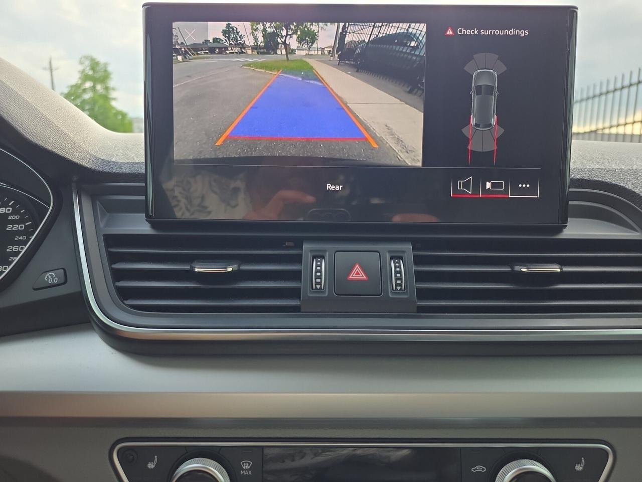 2022 Audi Q5 NO ACCIDENTS / 1 OWNER / VERY LOW KM / BROWN INTER Photo