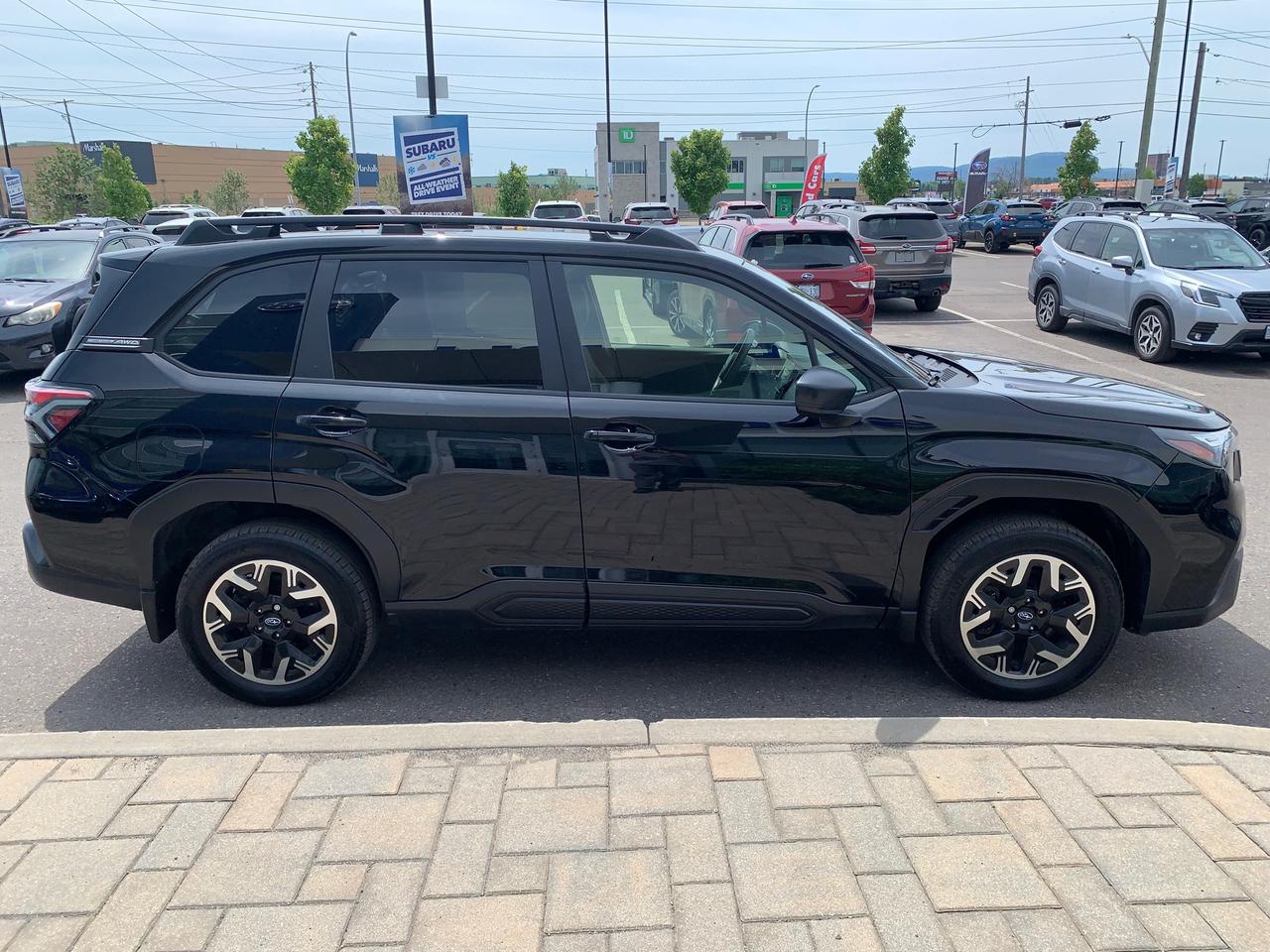 2025 Subaru Forester Convenience 4dr All-Wheel Drive Photo3