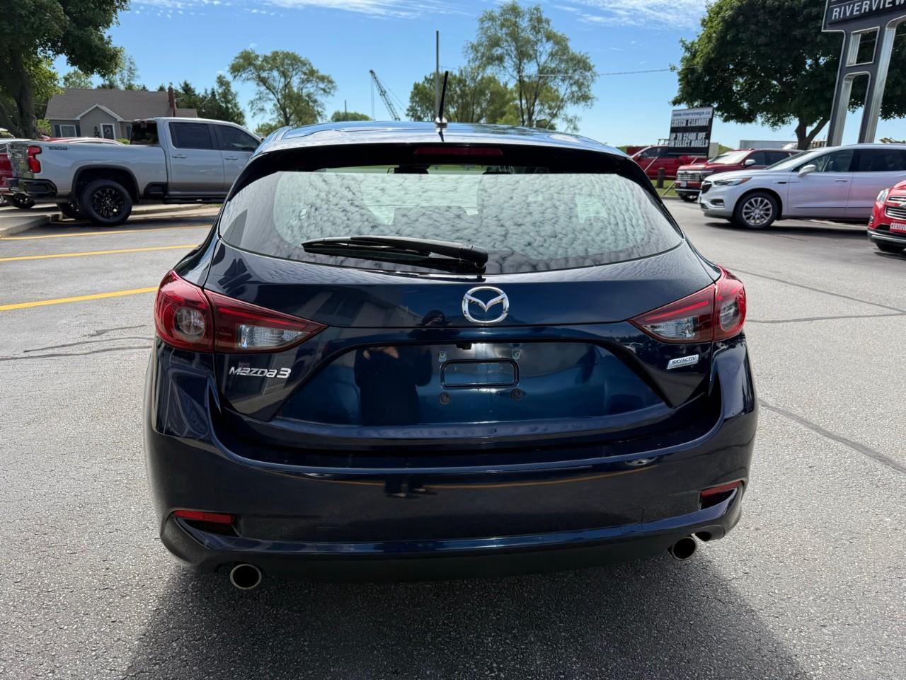 2018 Mazda 3 GS (A6) 4dr Sport Photo