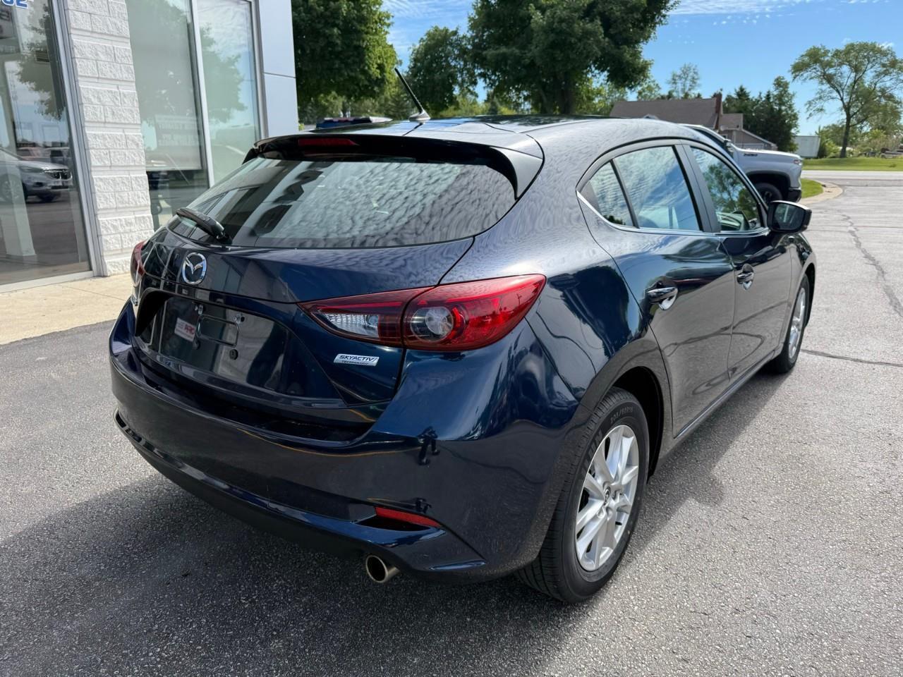 2018 Mazda 3 GS (A6) 4dr Sport Photo