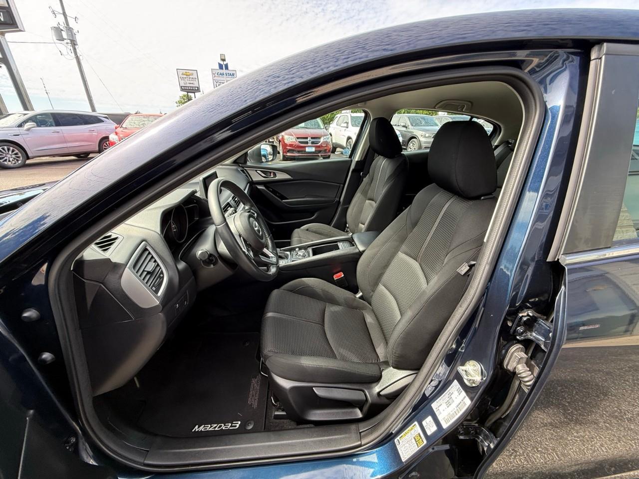 2018 Mazda 3 GS (A6) 4dr Sport Photo