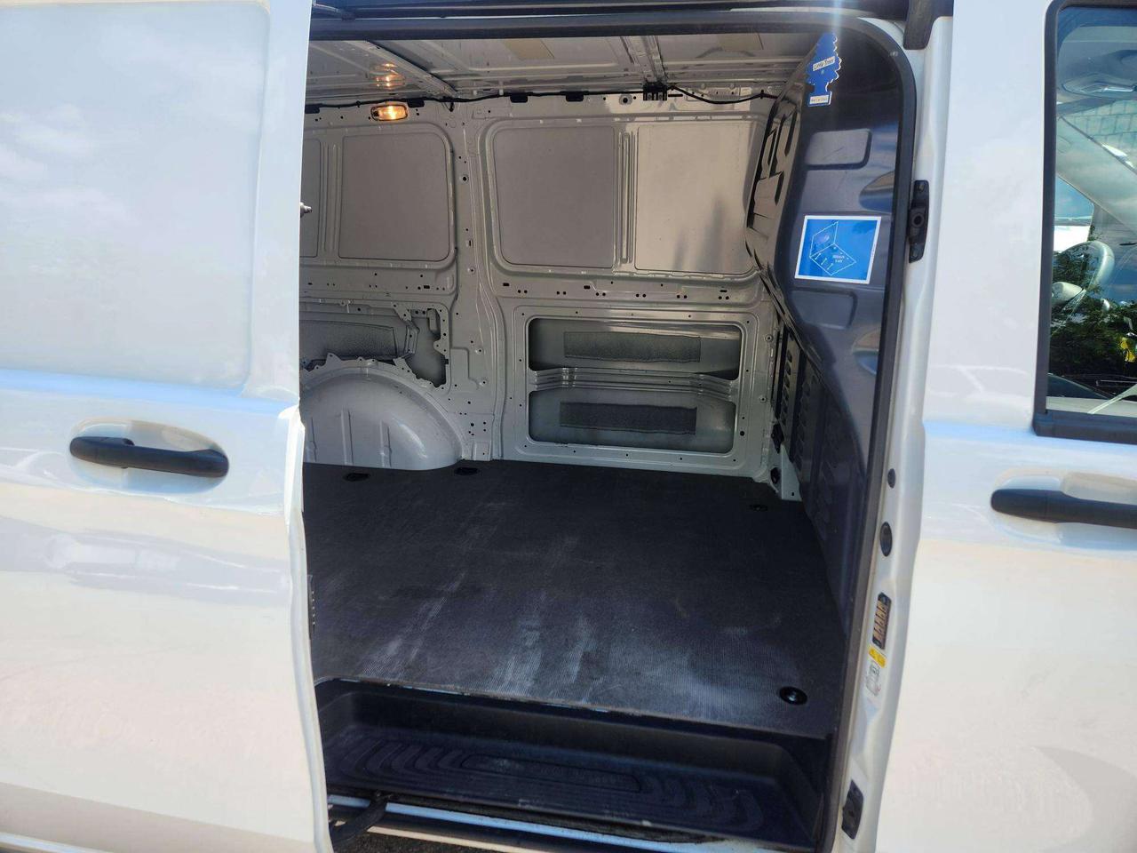 2023 Mercedes-Benz Metris Cargo Van 126WB, HEATED SEATS, PARTITION, HARD FLOOR,CRUISE Photo