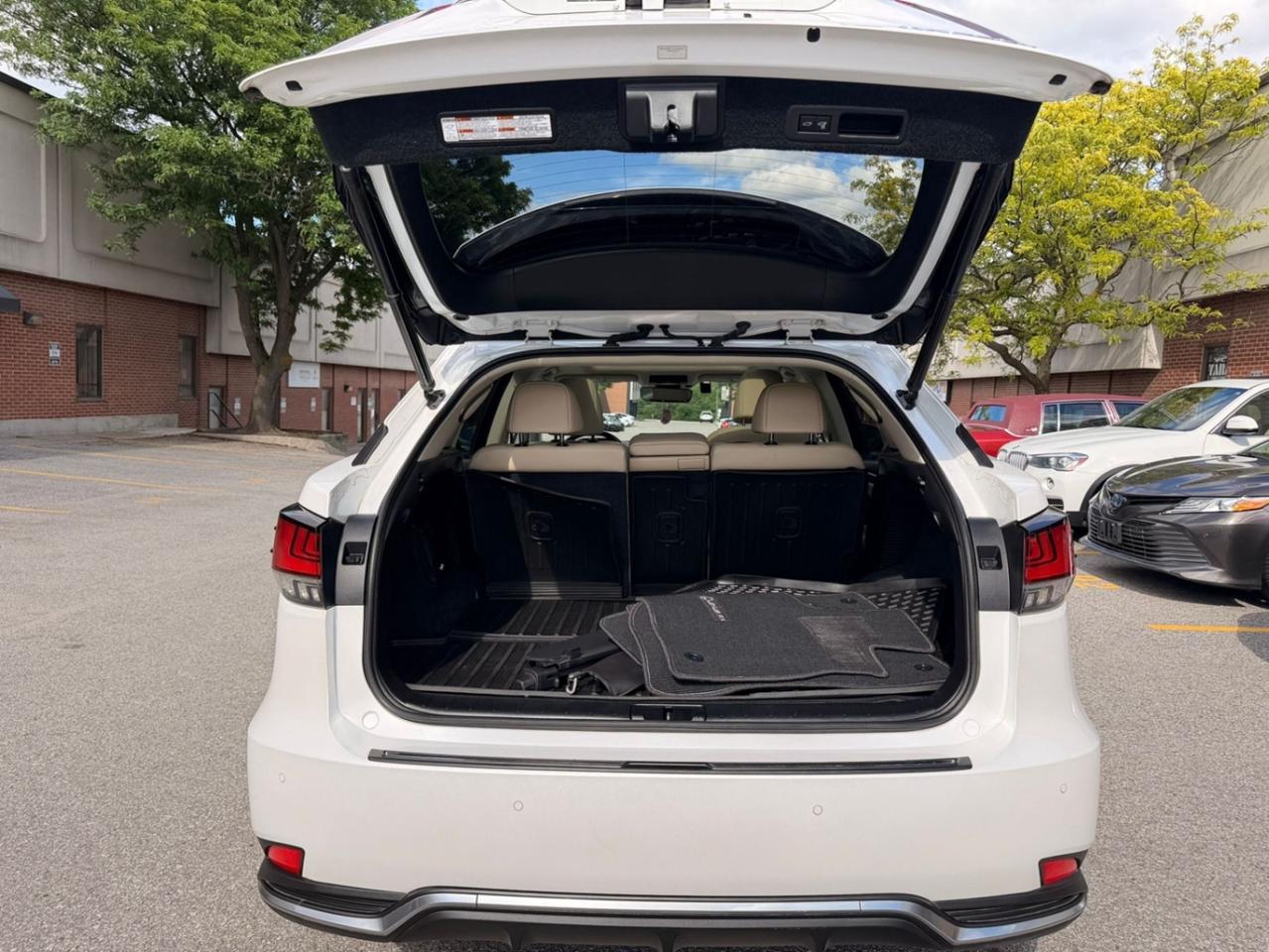 2022 Lexus RX RX 450h Auto, EXECUTIVE PKG Photo