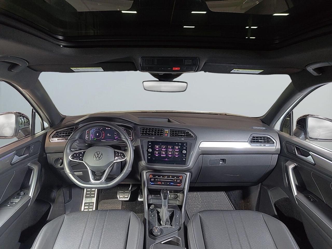 2023 Volkswagen Tiguan R-Line Black Edition 4MOTION AWD   Navigation   Le Photo