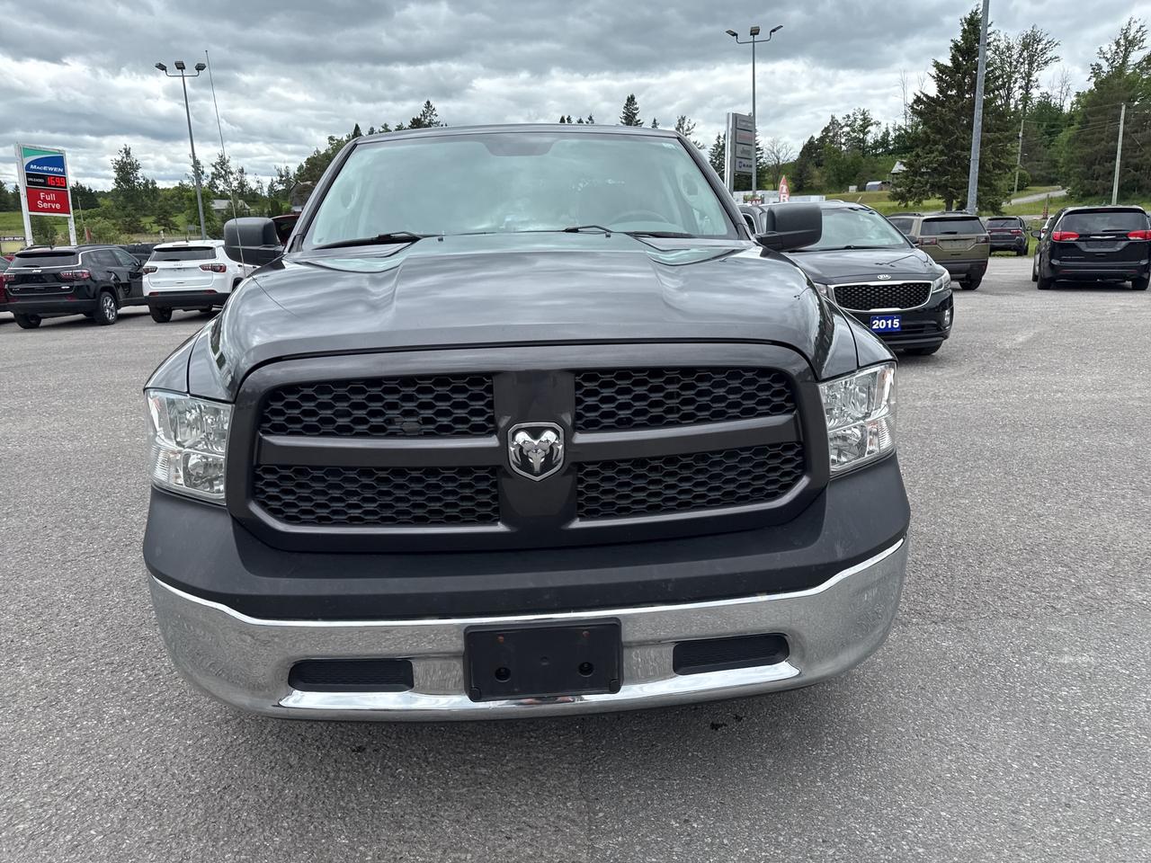2016 RAM 1500 ST - remote start - cruise control Photo