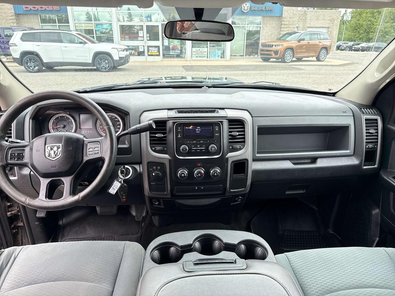 2016 RAM 1500 ST - remote start - cruise control Photo