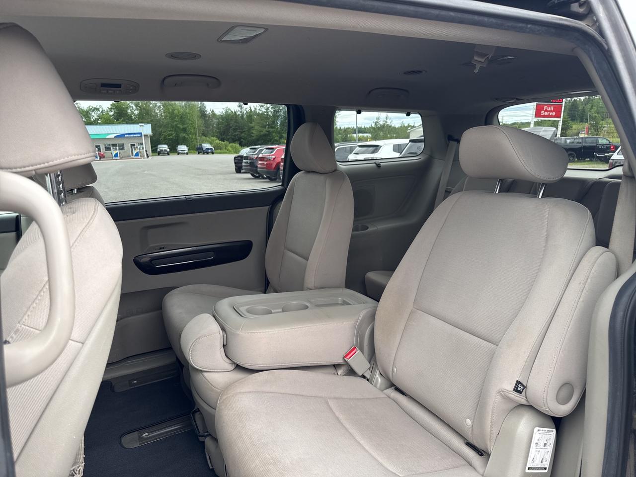 2015 Kia Sedona SX - htd seats - cruise control Photo