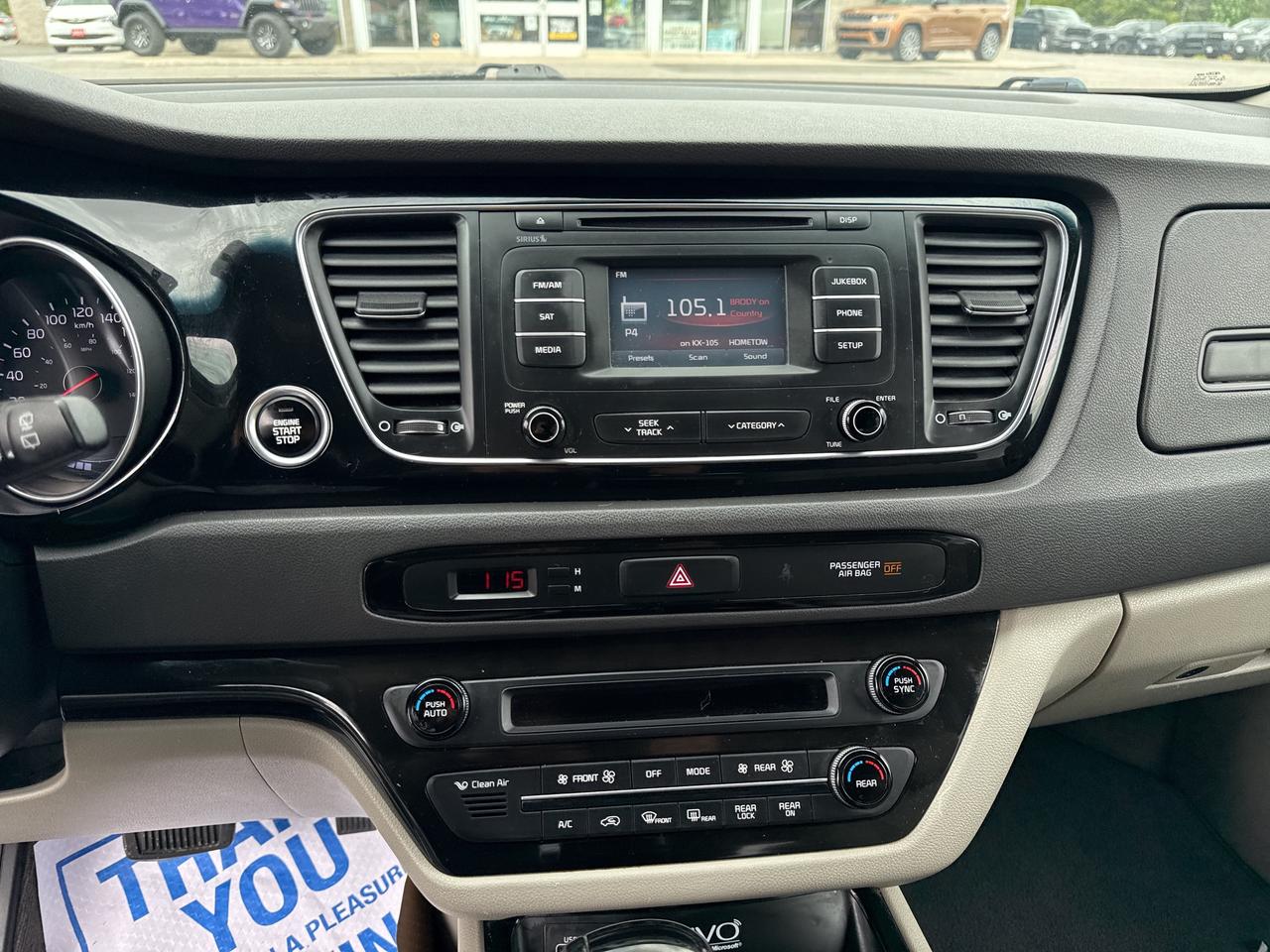 2015 Kia Sedona SX - htd seats - cruise control Photo