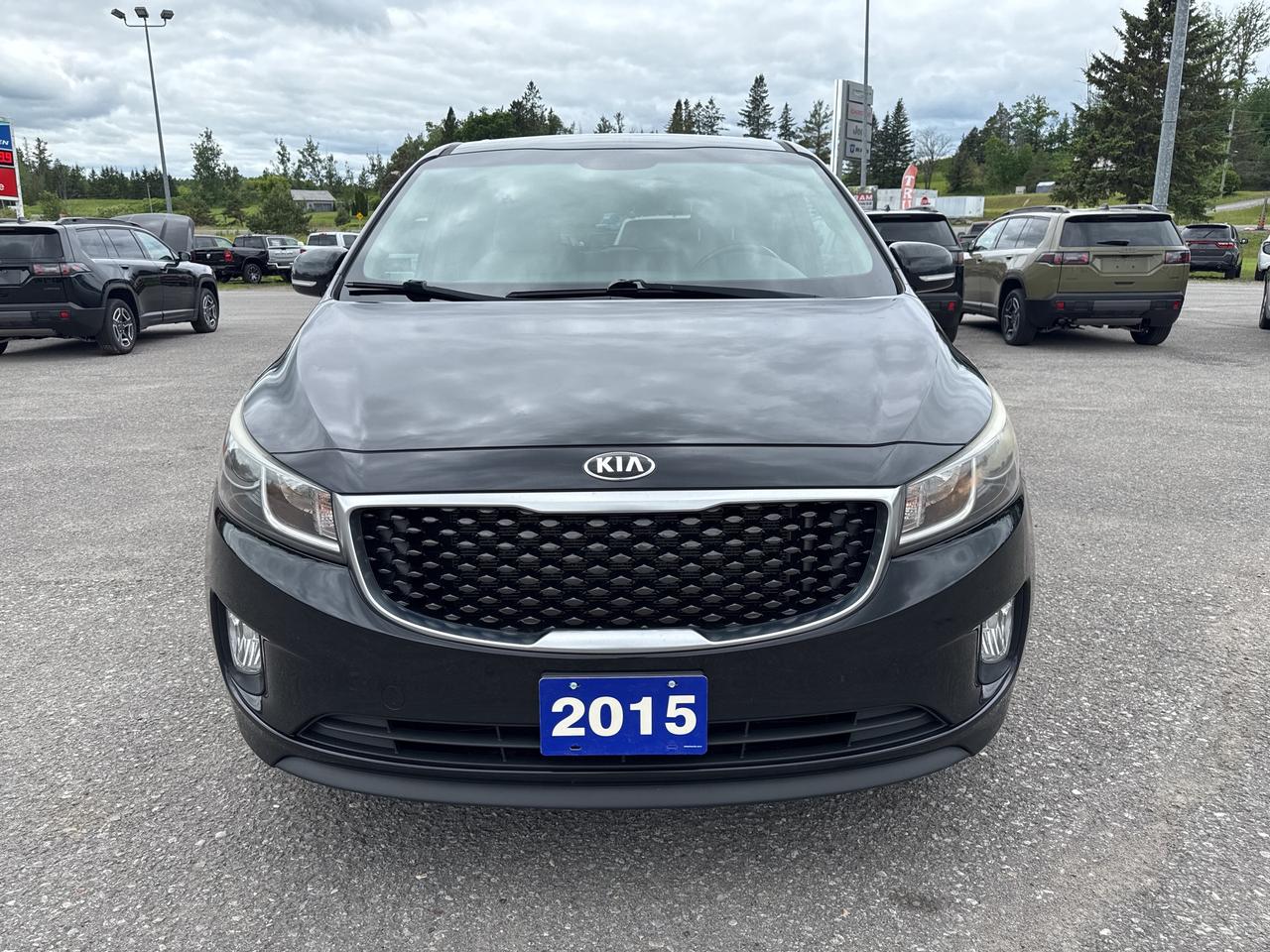 2015 Kia Sedona SX - htd seats - cruise control Photo