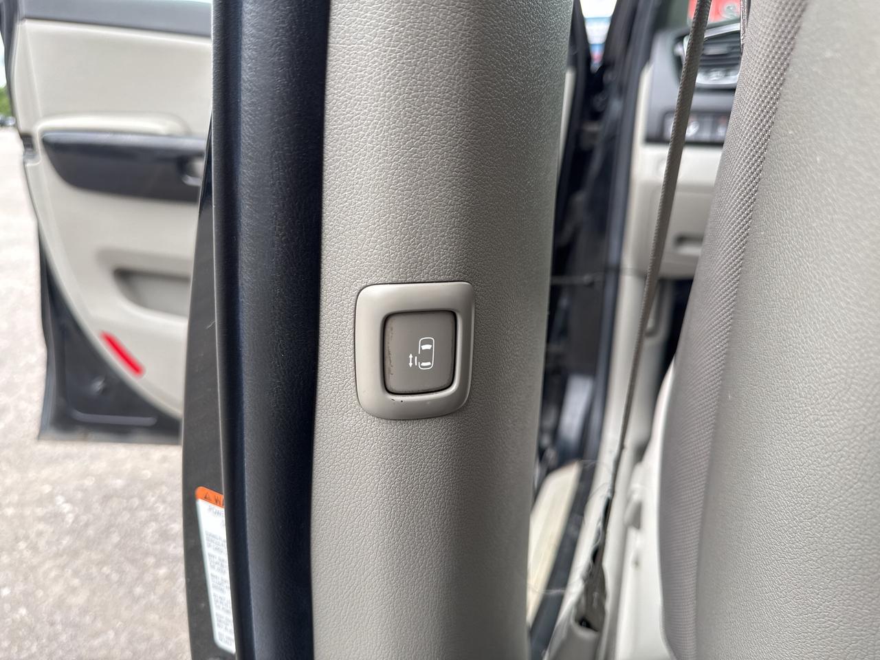 2015 Kia Sedona SX - htd seats - cruise control Photo