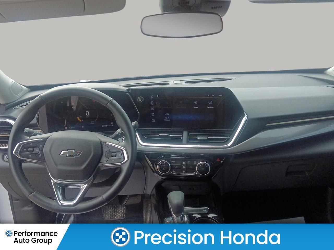 2025 Chevrolet Trax ACTIV Photo