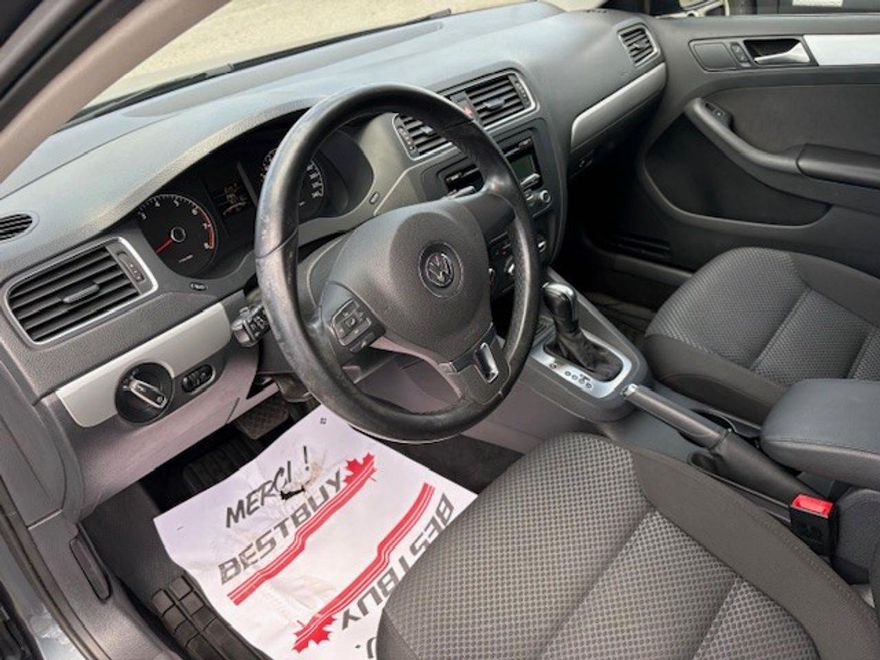 2014 Volkswagen Jetta 2.0L Comfortline (A6) 4dr Sedan Photo