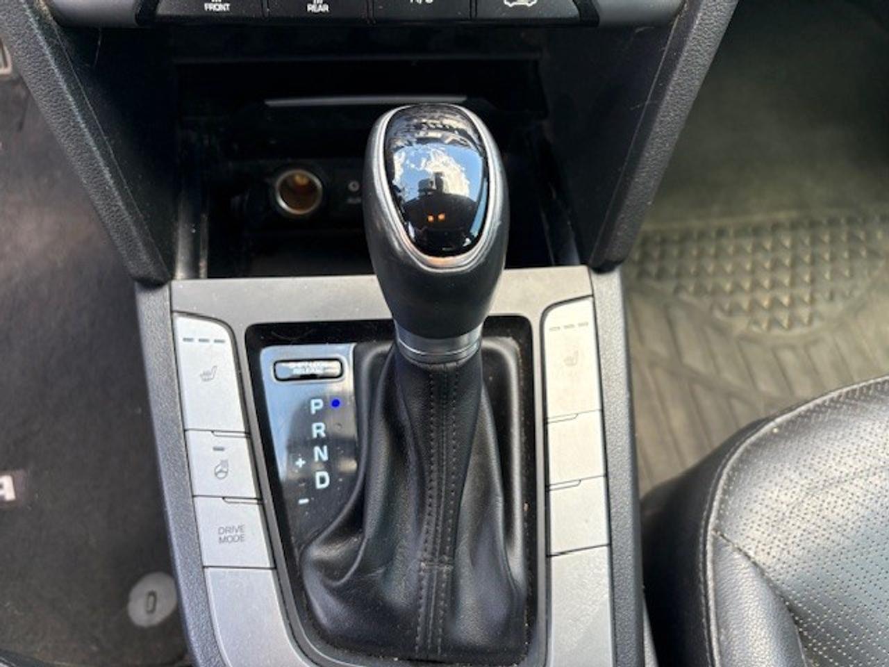 2018 Hyundai Elantra GLS (A6) 4dr Sedan Photo