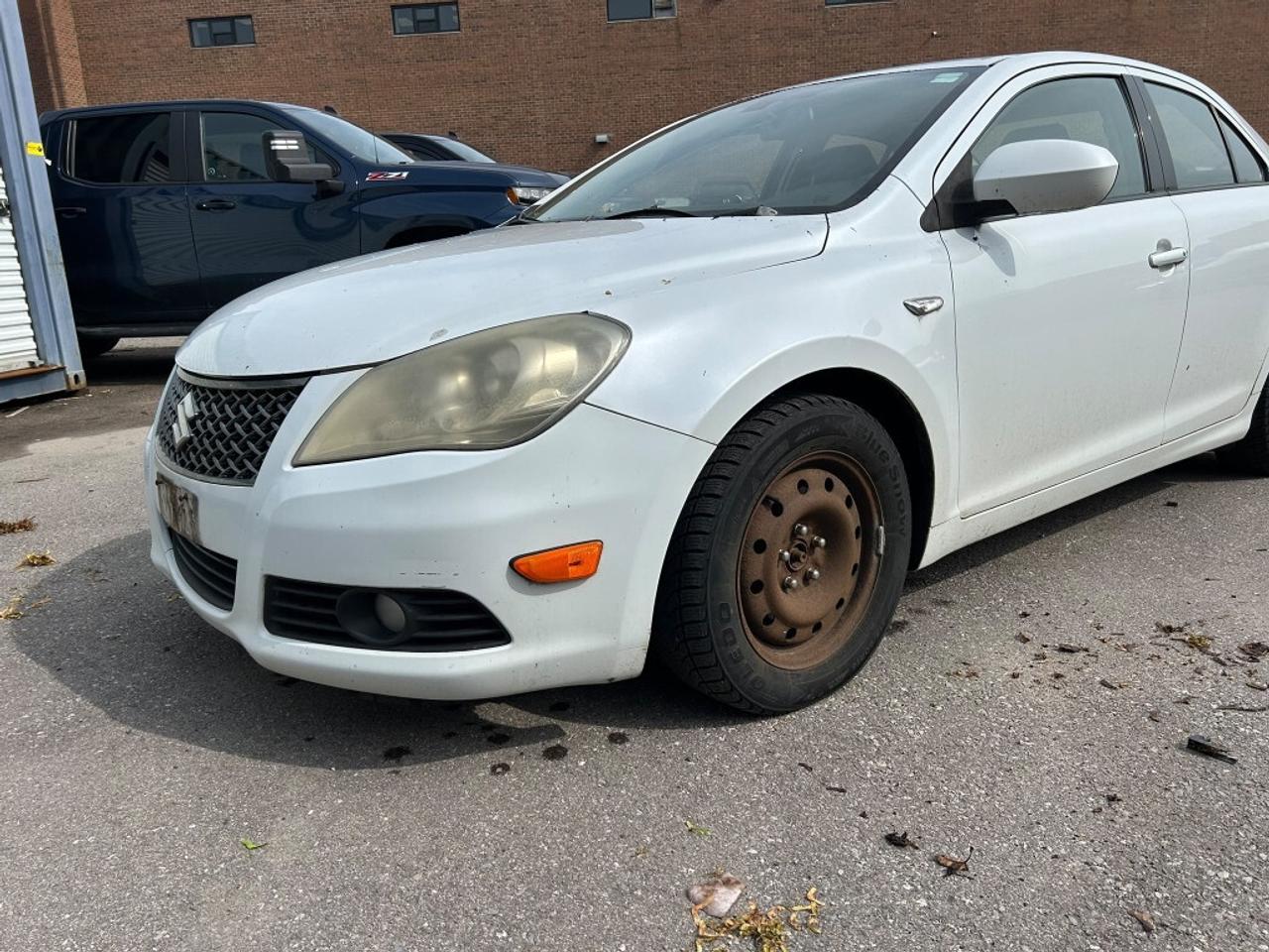 2011 Suzuki Kizashi SE 4dr All-wheel Drive Sedan CVT Photo