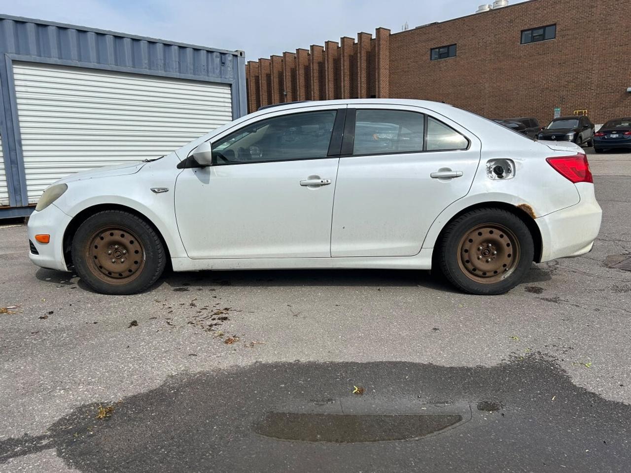2011 Suzuki Kizashi SE 4dr All-wheel Drive Sedan CVT Photo