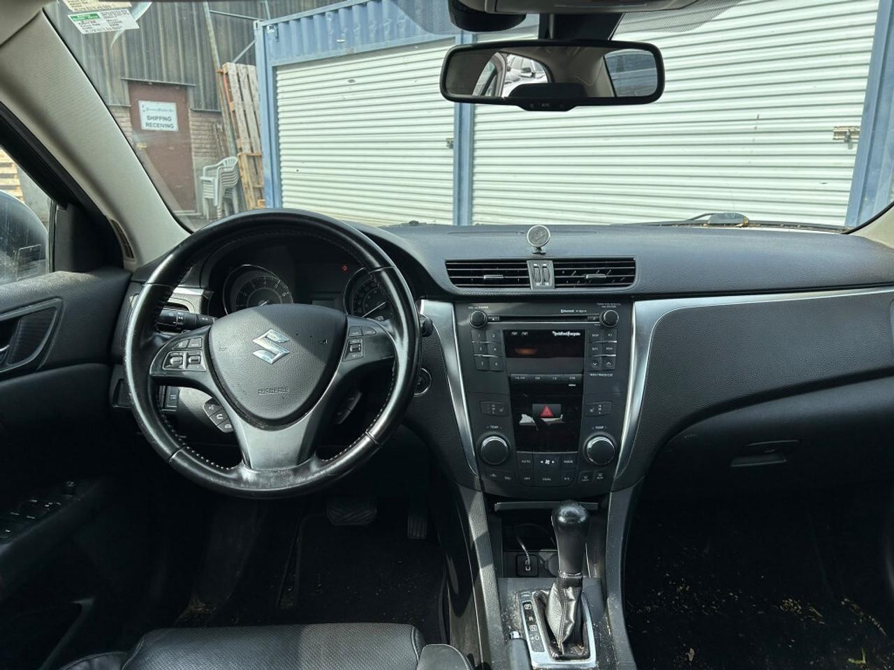 2011 Suzuki Kizashi SE 4dr All-wheel Drive Sedan CVT Photo