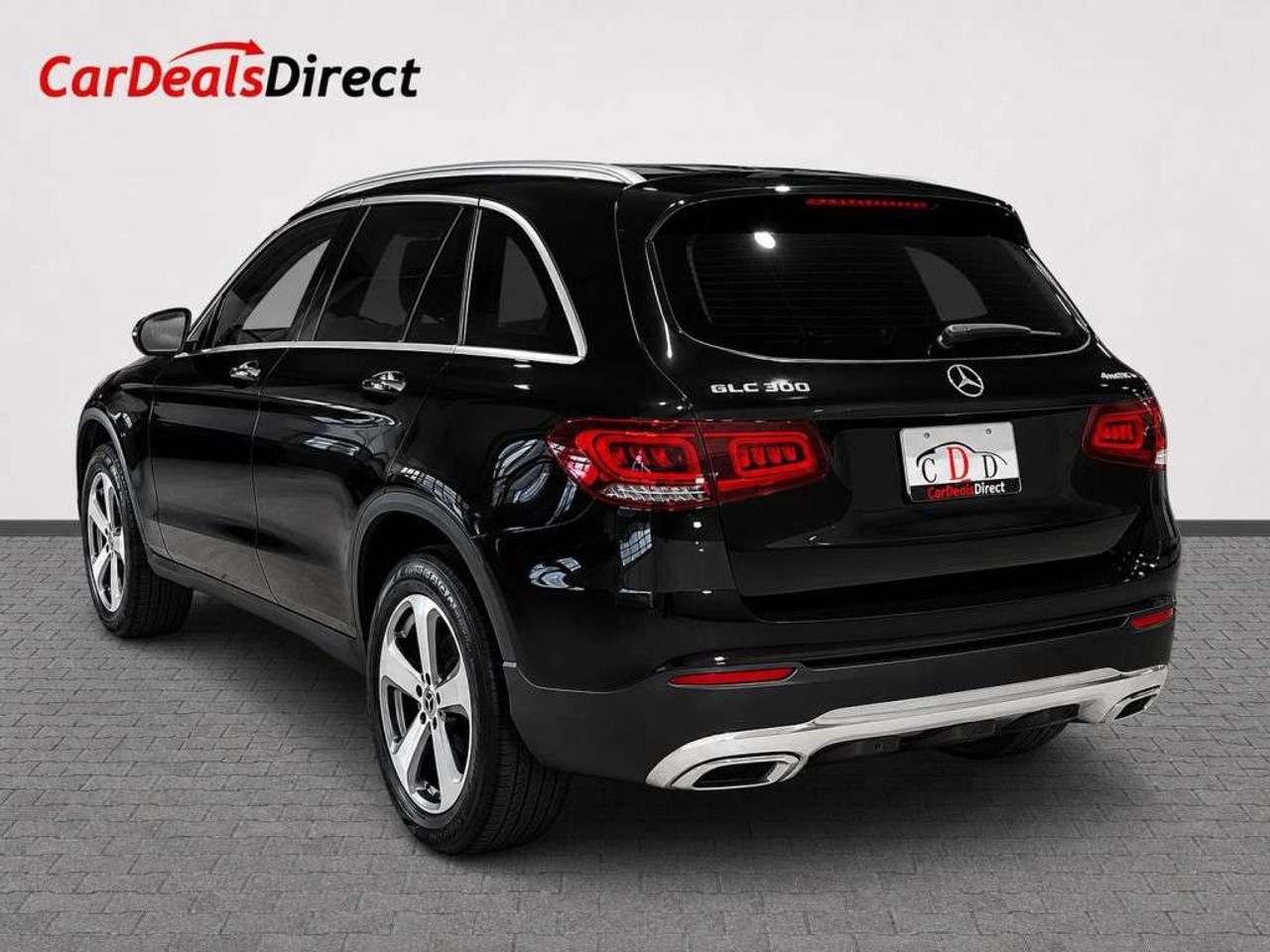 2022 Mercedes-Benz GLC GLC 300 4MATIC   Leather   NAVI   Panoramic Sunroof   Heated Seats   CarPlay   Backup Cam Photo
